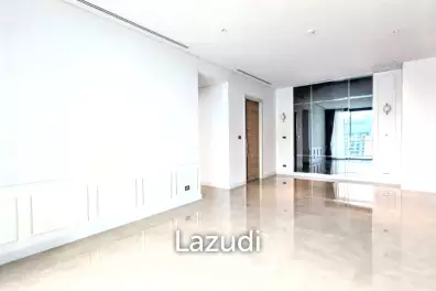 3 Bed 3 Bath 148 SQ.M Sindhorn Residence