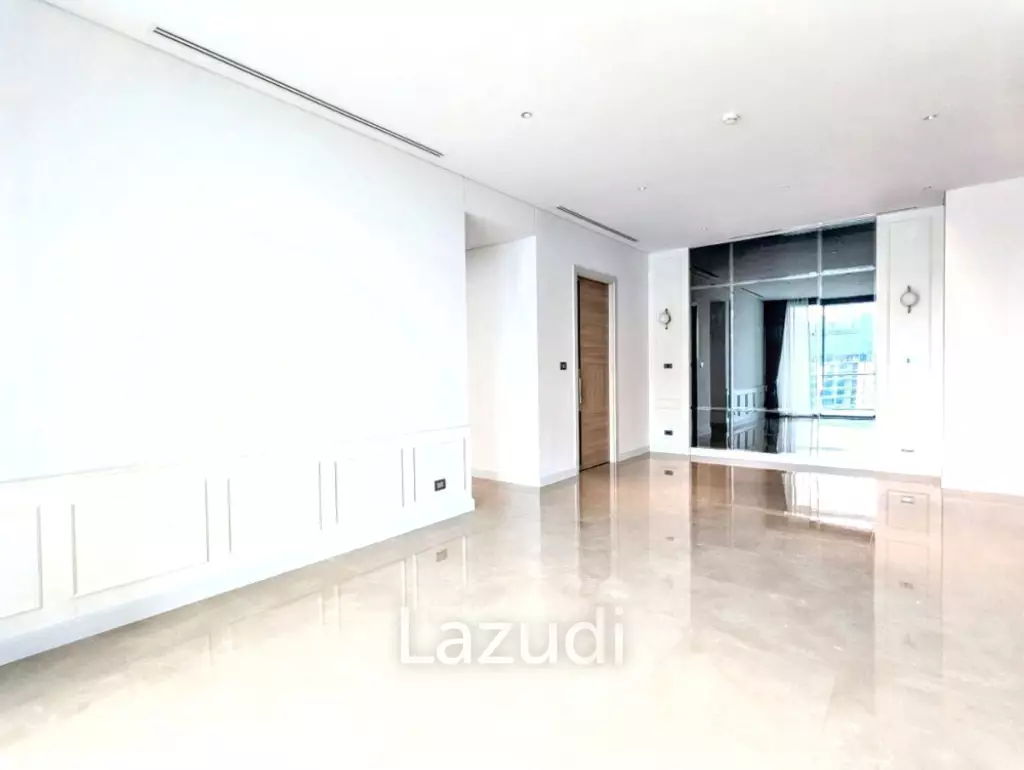 3 Bed 3 Bath 148 SQ.M Sindhorn Residence