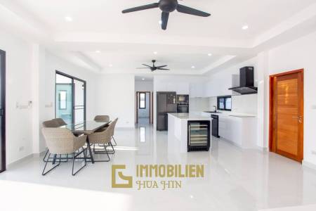 Khemanatra Villa: Современная вилла с 3 спальнями и бассейном