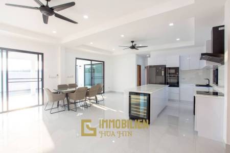 Khemanatra Villa: Современная вилла с 3 спальнями и бассейном