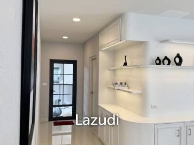 4 Bedroom 5 Bathroom 303 Sq.m Centro Bangna
