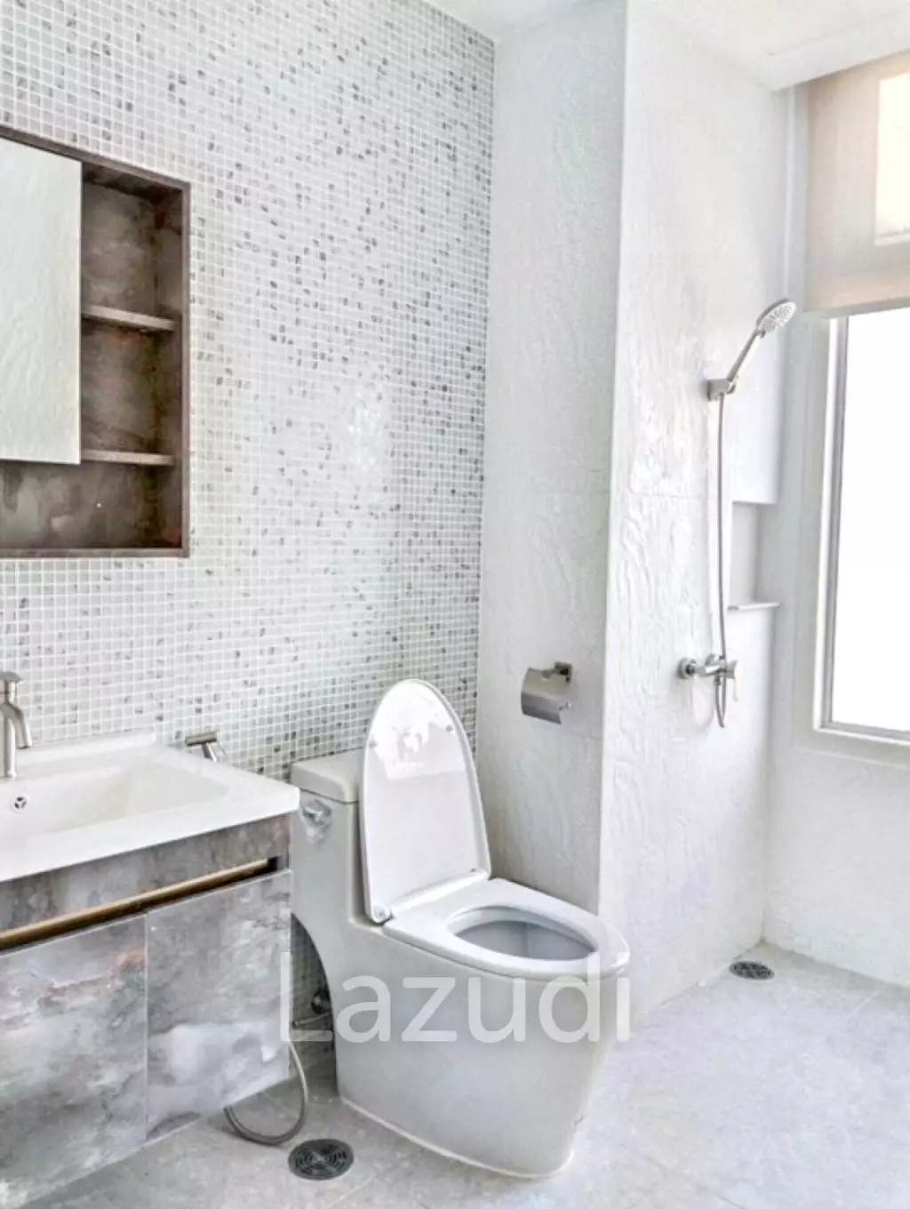 1 Bedroom 1 Bathroom 75 SQ.M Villa Rachatewi