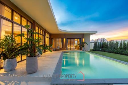 3 Bed 4 Bath 307 SQ.M Issara Ville Hua Hin
