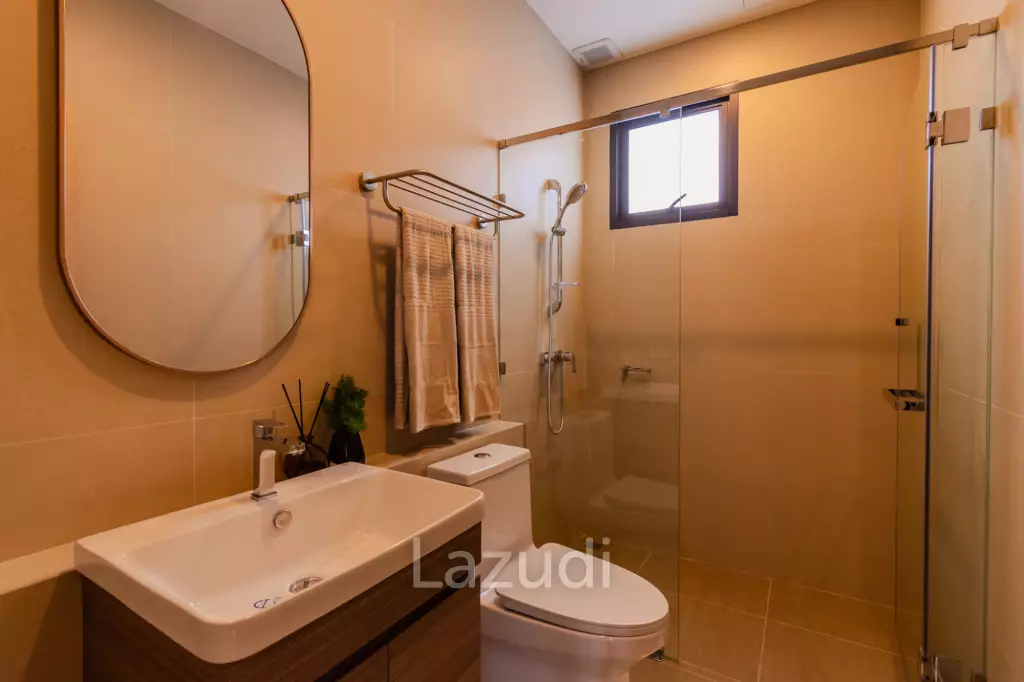307 sqm pool villa in Thap Tai Hua Hin Issara Ville