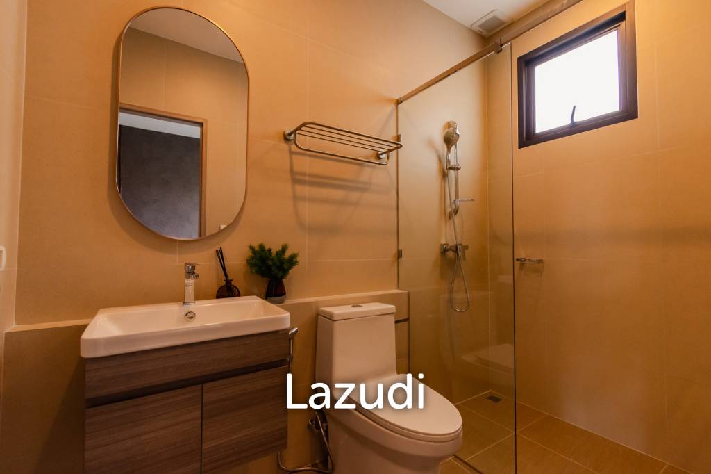 716 ตร.ม 3 เตียง 4 อาบน้ำ วิลล่า For ขาย