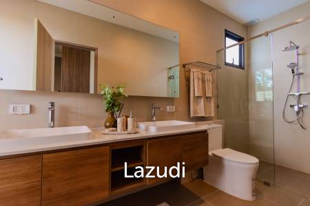 716 ตร.ม 3 เตียง 4 อาบน้ำ วิลล่า For ขาย