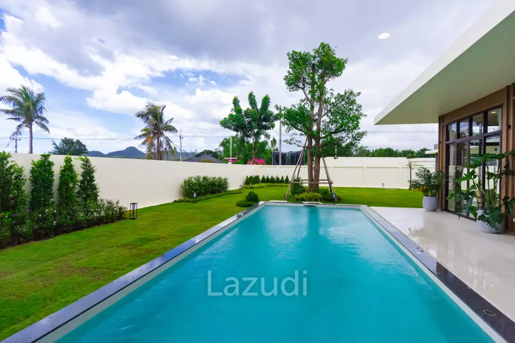 307 sqm pool villa in Thap Tai Hua Hin Issara Ville