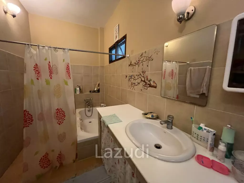 2 Bedrooms Cozy House For Sale in Stunning Garden.