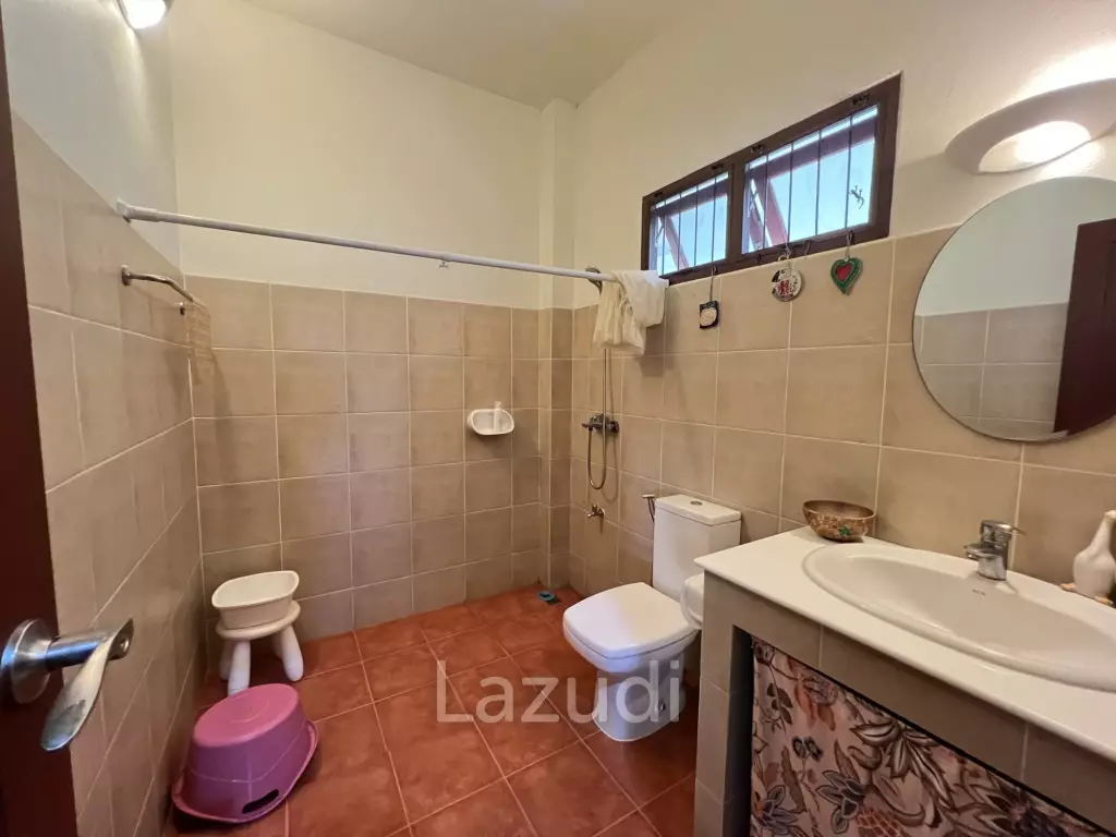 2 Bedrooms Cozy House For Sale in Stunning Garden.