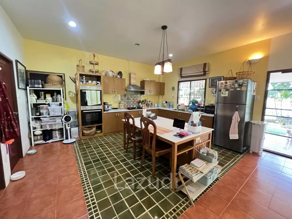 2 Bedrooms Cozy House For Sale in Stunning Garden.