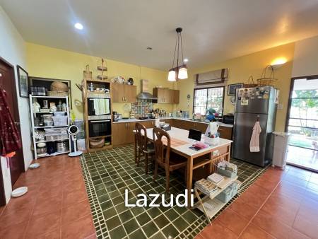 2 Bedrooms Cozy House For Sale in Stunning Garden.