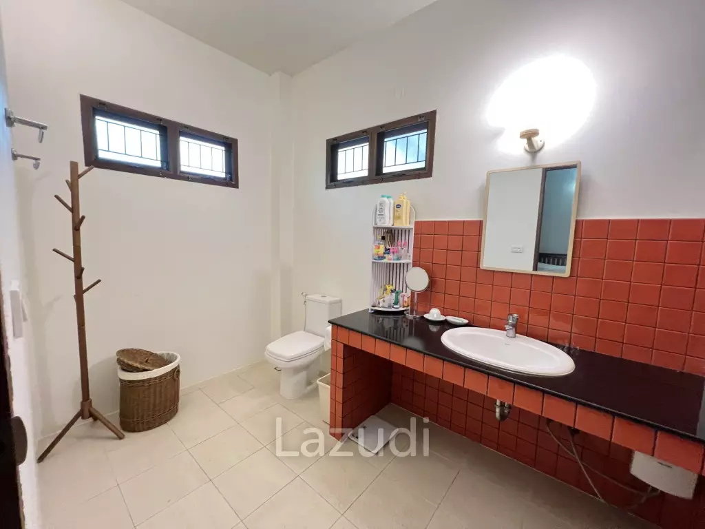 2 Bedrooms Cozy House For Sale in Stunning Garden.