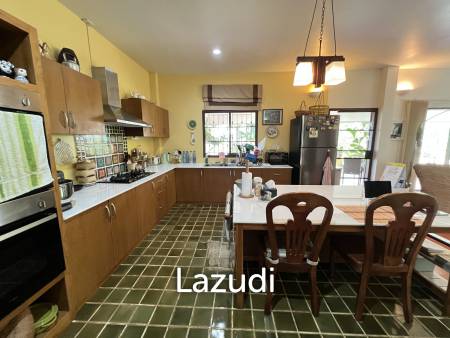 2 Bedrooms Cozy House For Sale in Stunning Garden.