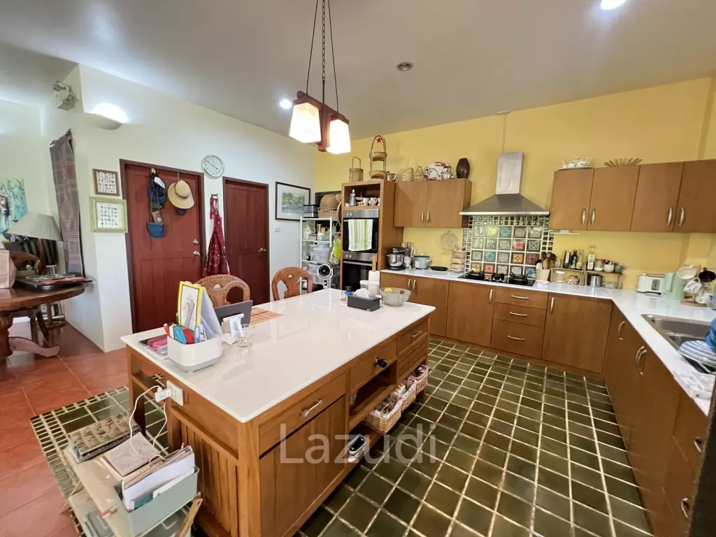2 Bedrooms Cozy House For Sale in Stunning Garden.