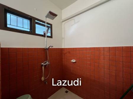2 Bedrooms Cozy House For Sale in Stunning Garden.