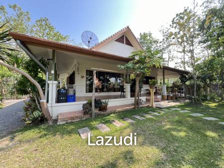 2 Bedrooms Cozy House For Sale in Stunning Garden.