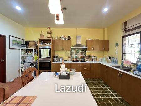 2 Bedrooms Cozy House For Sale in Stunning Garden.