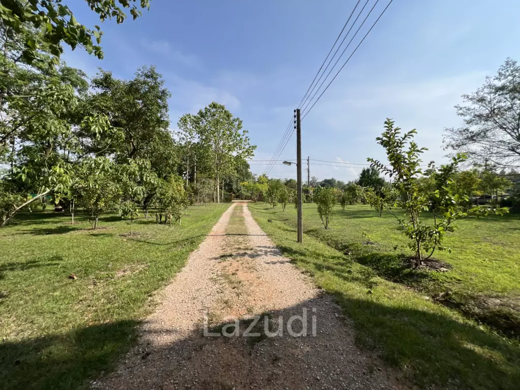 2 Bedrooms Cozy House For Sale in Stunning Garden.
