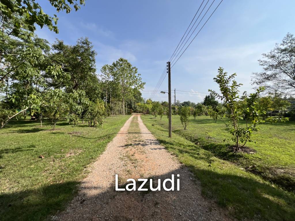 2 Bedrooms Cozy House For Sale in Stunning Garden.