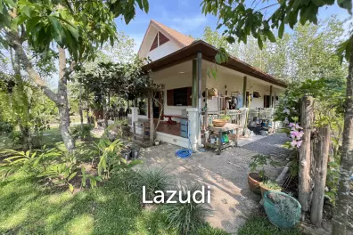 ขายบ้าน 2 ห้องนอนในสวนไม้สักในพื้นที่กว่า 7 ไร่