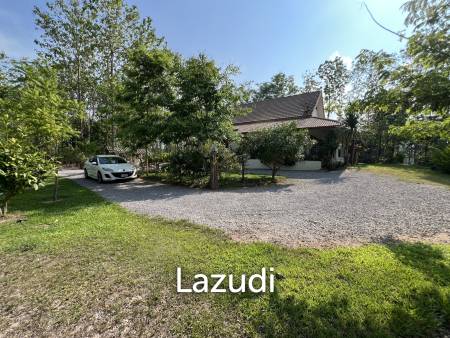 2 Bedrooms Cozy House For Sale in Stunning Garden.