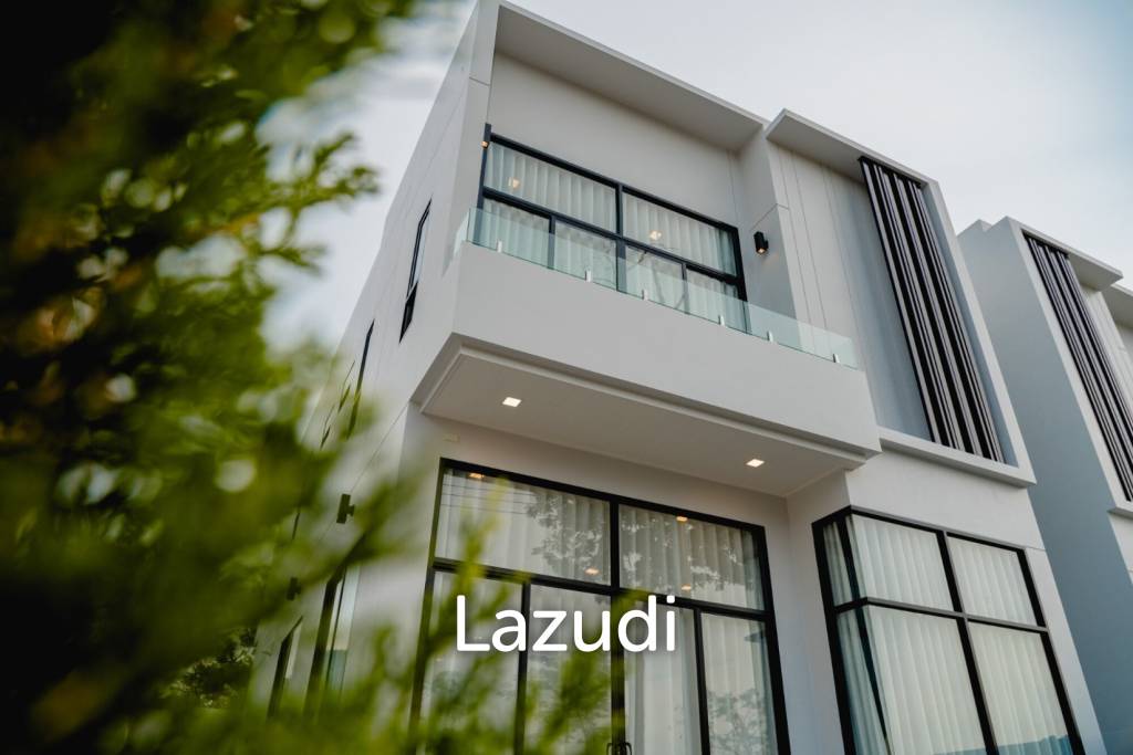 Modern Two-Story Townhouse in Ao Nang Krabi