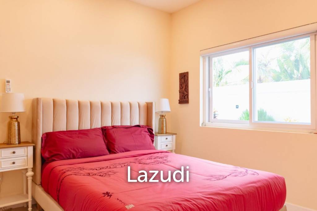 MODA TEMPO : Villa Ultra – Unique styling with Studio/1 bed guest house