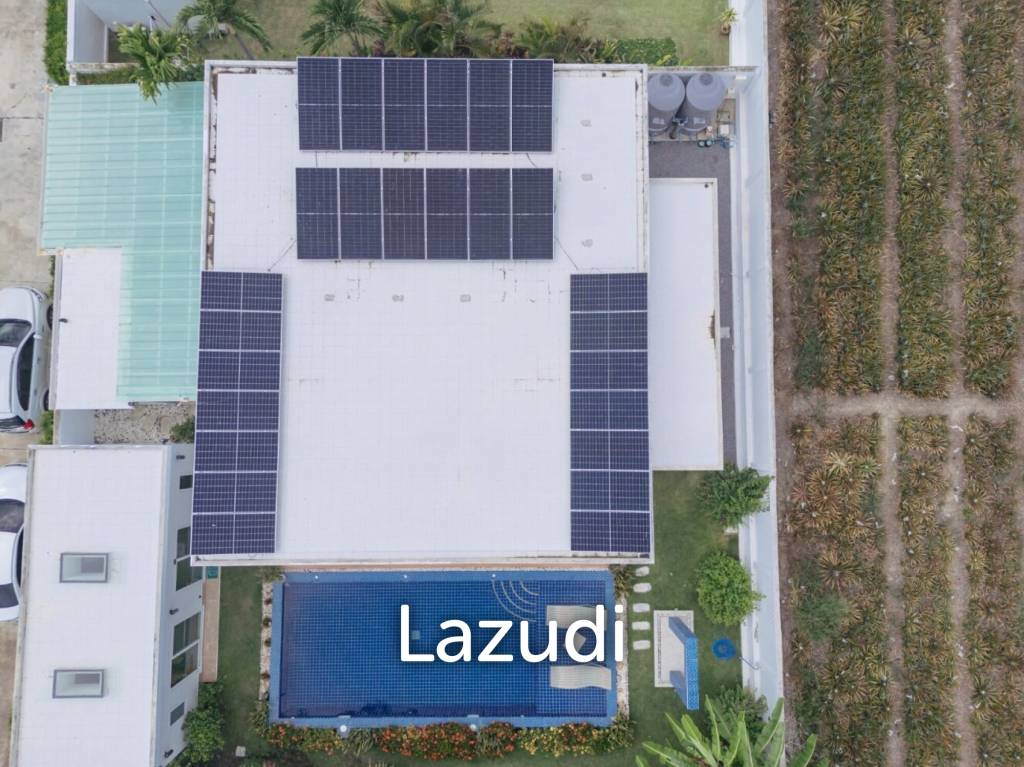 MODA TEMPO : Villa Ultra – Unique styling with Studio/1 bed guest house