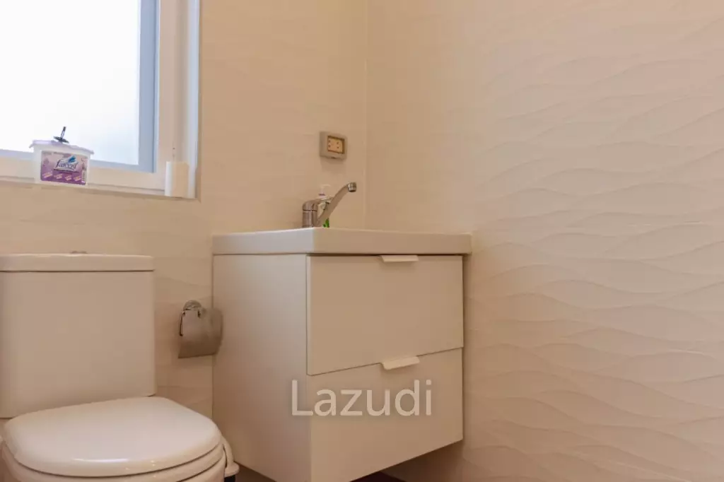 MODA TEMPO : Villa Ultra – Unique styling with Studio/1 bed guest house