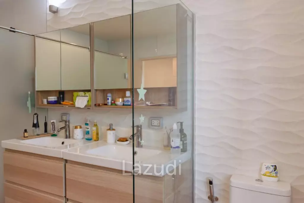 MODA TEMPO : Villa Ultra – Unique styling with Studio/1 bed guest house