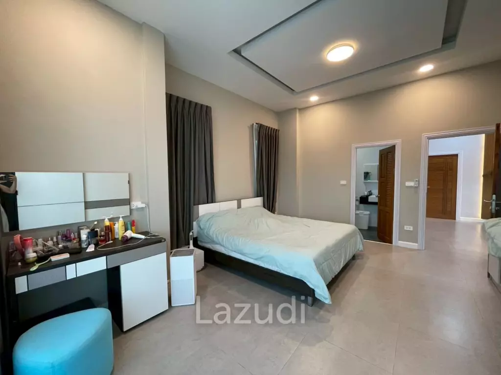 Tippawan Villa Hua Hin 8 – 3BR Pet-Friendly Pool Villa