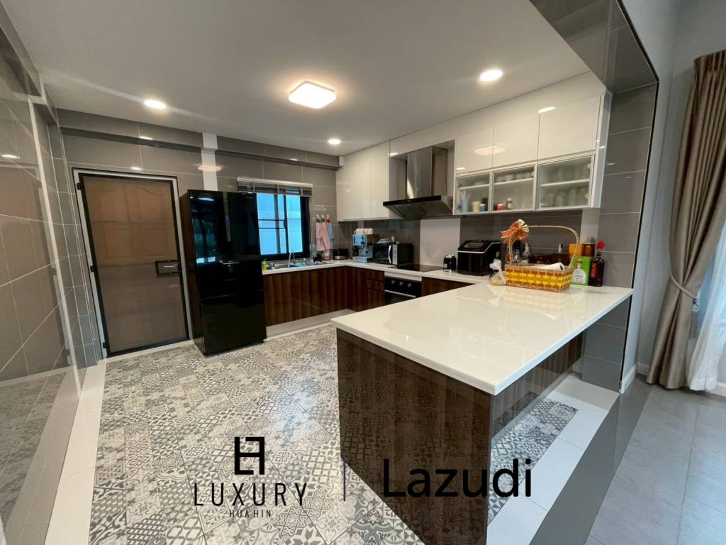 Tippawan Villa Hua Hin 8 – 3BR Pet-Friendly Pool Villa