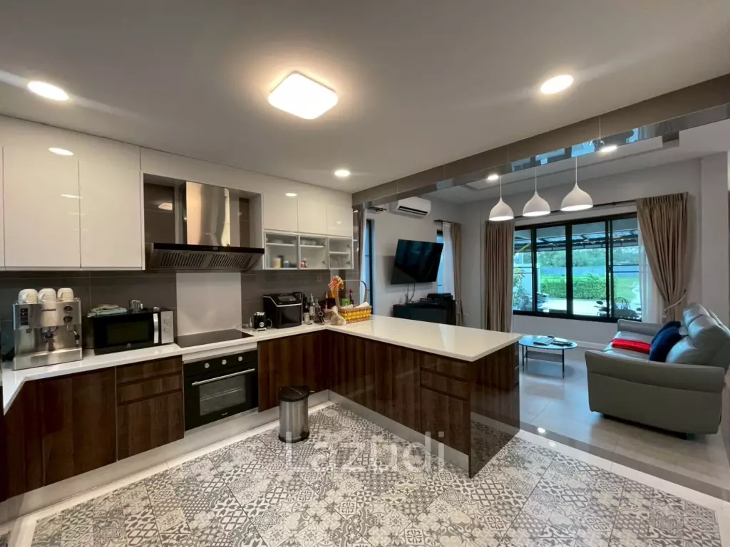 Tippawan Villa Hua Hin 8 – 3BR Pet-Friendly Pool Villa