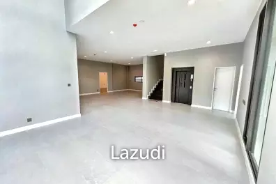 5 Beds 6 Baths 776 SQ.M Grand Bangkok Boulevard Rama 9 – Krungthep Kreetha