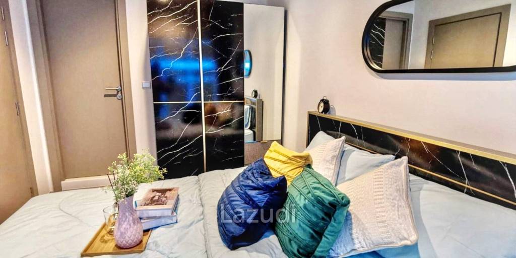 1 Bed 1 Bath 35 SQ.M LIFE Asoke - Rama 9