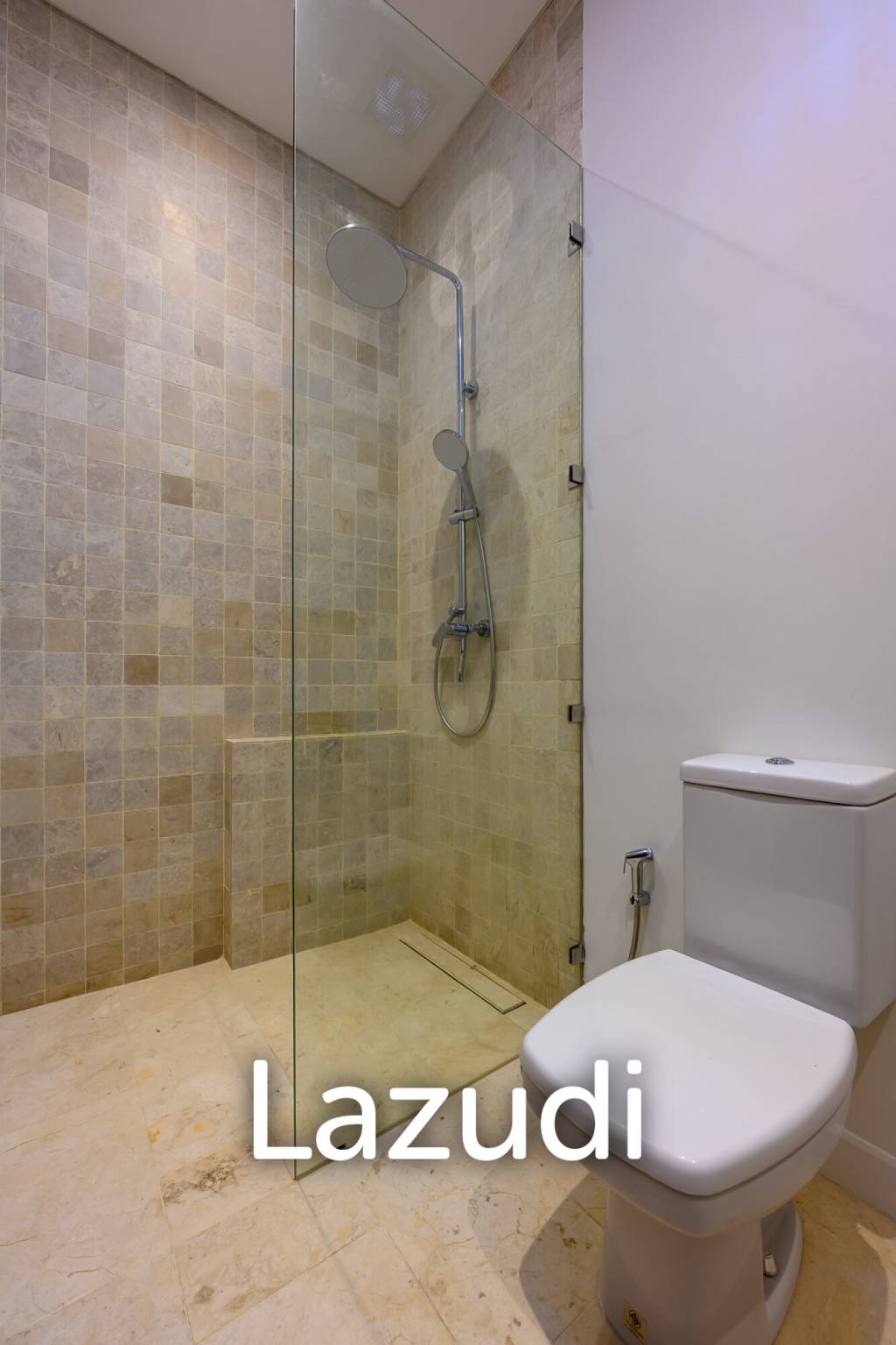 Modern Townhouse Complex in the heart of Bali’s prime tourist area Sanur with 34 Year Lease