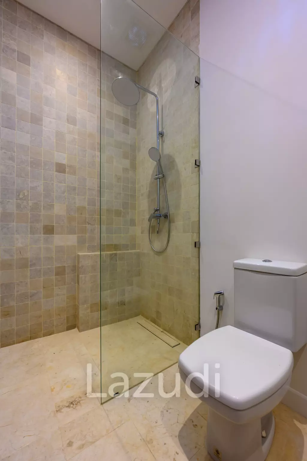 Modern Townhouse Complex in the heart of Bali’s prime tourist area Sanur with 34 Year Lease