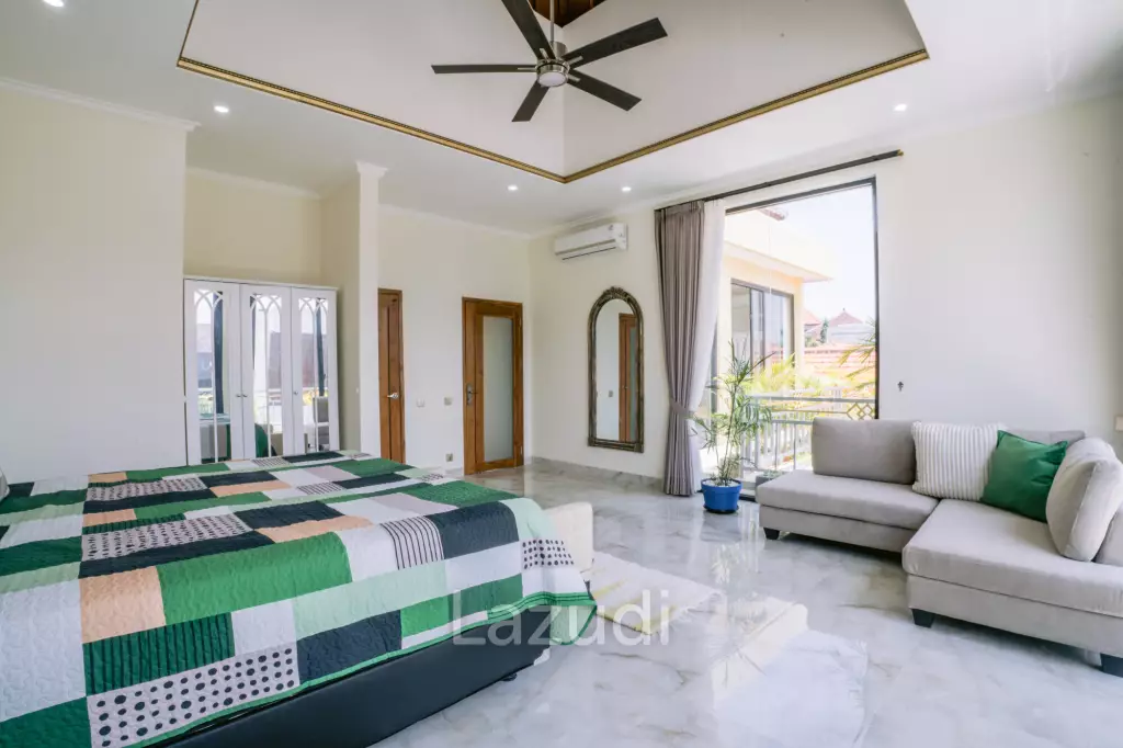 Modern 3-Bedroom Leasehold Villa in Seminyak