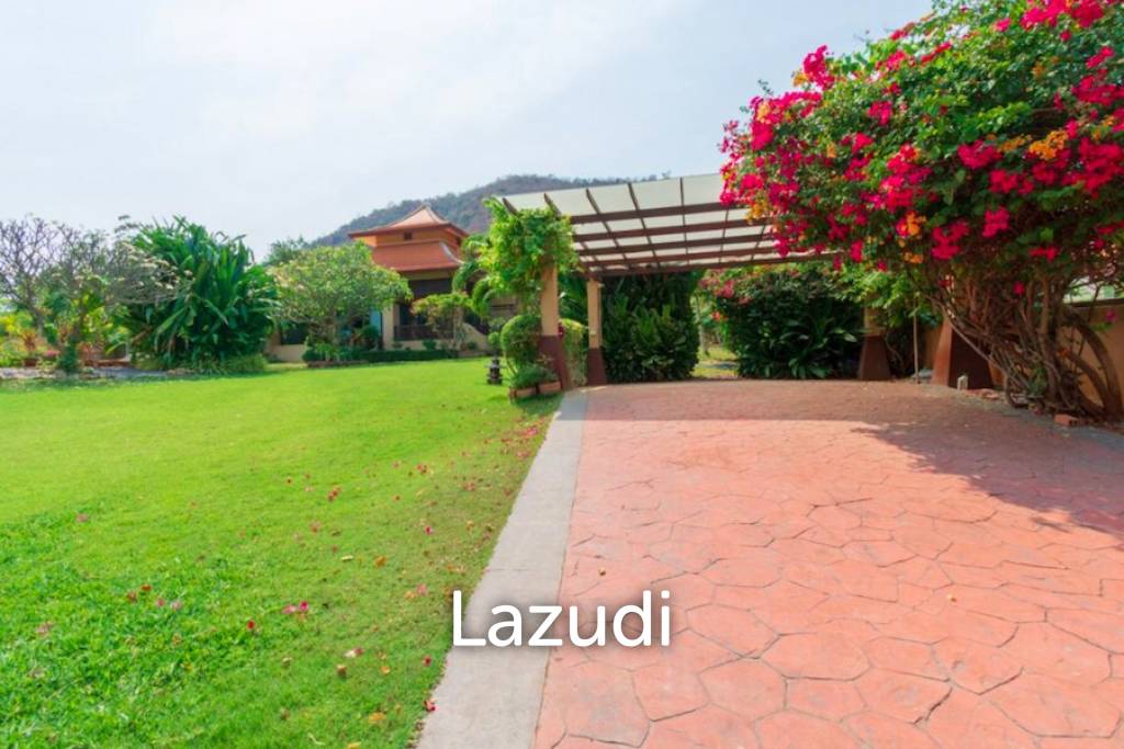 2,000 Sqm 2 Bed 2 Bath Villa For Sale