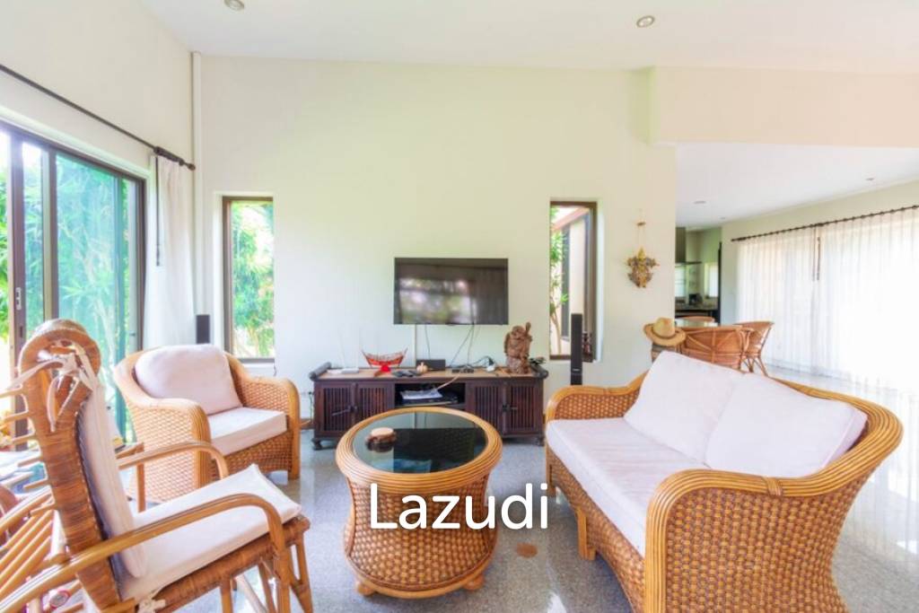 2,000 Sqm 2 Bed 2 Bath Villa For Sale