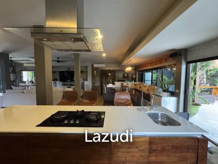 Spacious, Designer 5-Bed Villa in Lamai, Near Windfield International School