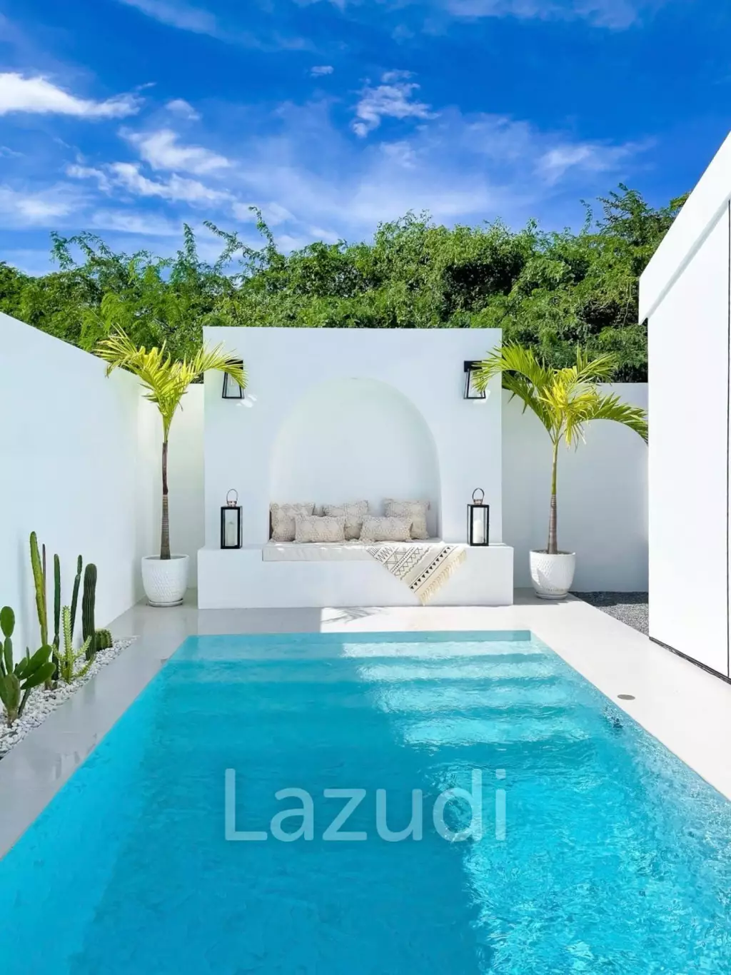 Bali Style Beautiful Modern Villa