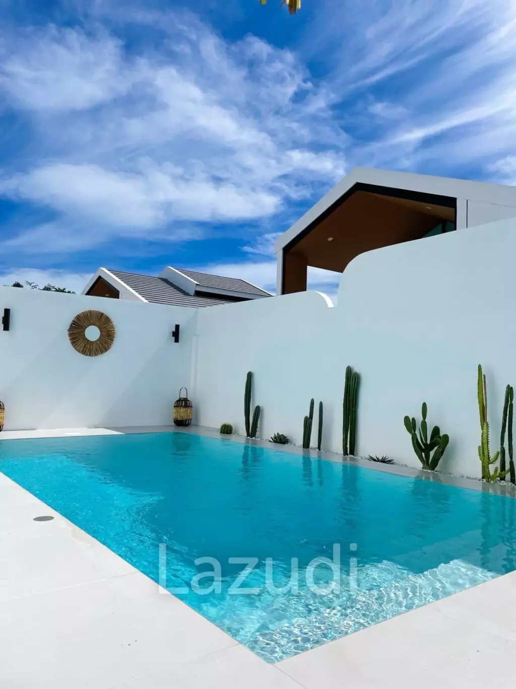 Bali Style Beautiful Modern Villa