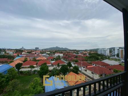 Mira Monte Hua Hin Soi 94: Современное угловое кондоминиум с 1 спальней