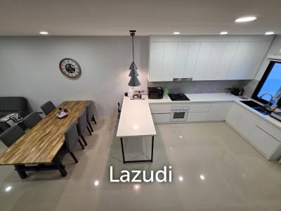 New spacious 220 SQM 3-beds townhouse in gated family-type residence in Maenam