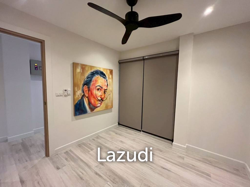 Brand New 3-Bedroom Townhouse with Private Pool – (Soi 89)