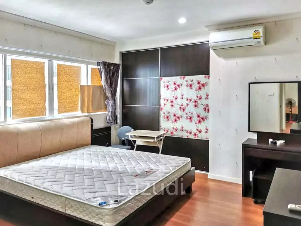 2 Bedroom 1 Bathroom 68.7 Sq.m Grand Park View Asoke
