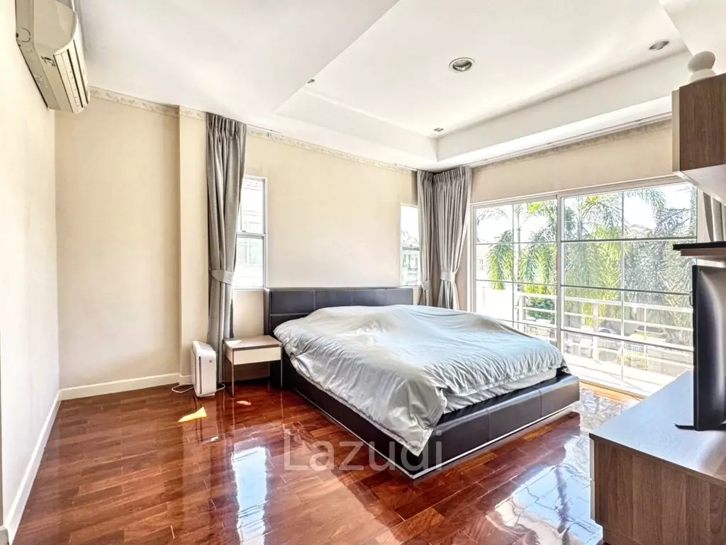3 Bed 3 Bath 190 SQ.M Nantawan Suvarnabhumi