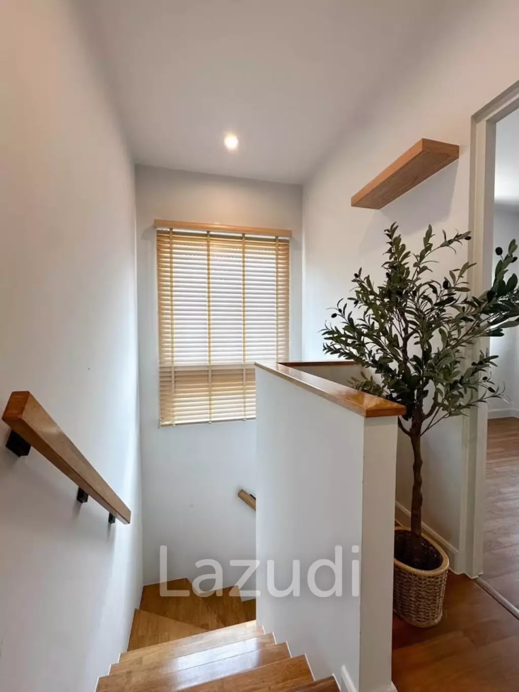 3 Bedroom House For Rent At Anasiri Pa Klok