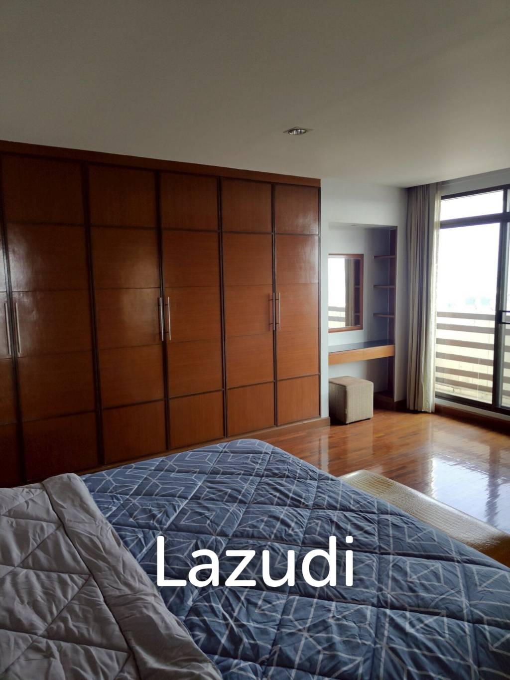 2 Bed 2 Bath 105 SQ.M The Roof Garden On Nut
